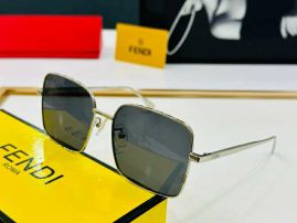 Picture of Fendi Sunglasses _SKUfw57312512fw